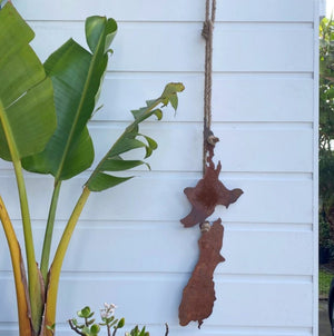 NZ Map Garden Art Corten Steel by LisaSarah Steel Designs.